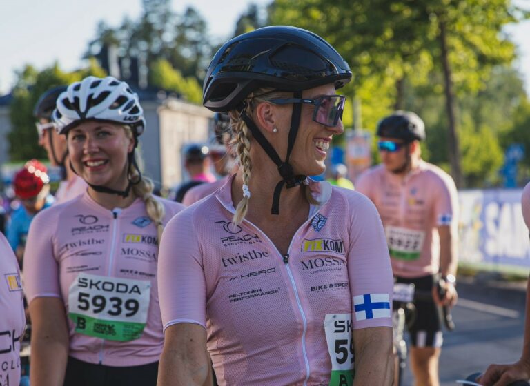 Ride For Hope: Puhdas+ ja Peach Cycling Club polkevat toivon puolesta